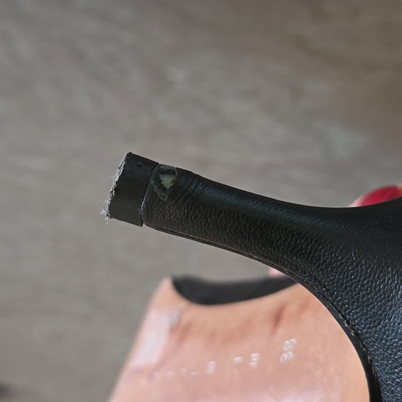 Elie Tahari black heels - Picture 7 of 7